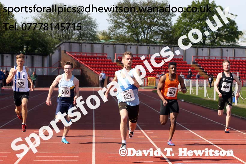 Mens under-20s 200 metres, North Eastern Track and Field Champs, Gateshead Stadium. Photo: David T. Hewitson/Sports for All Pics